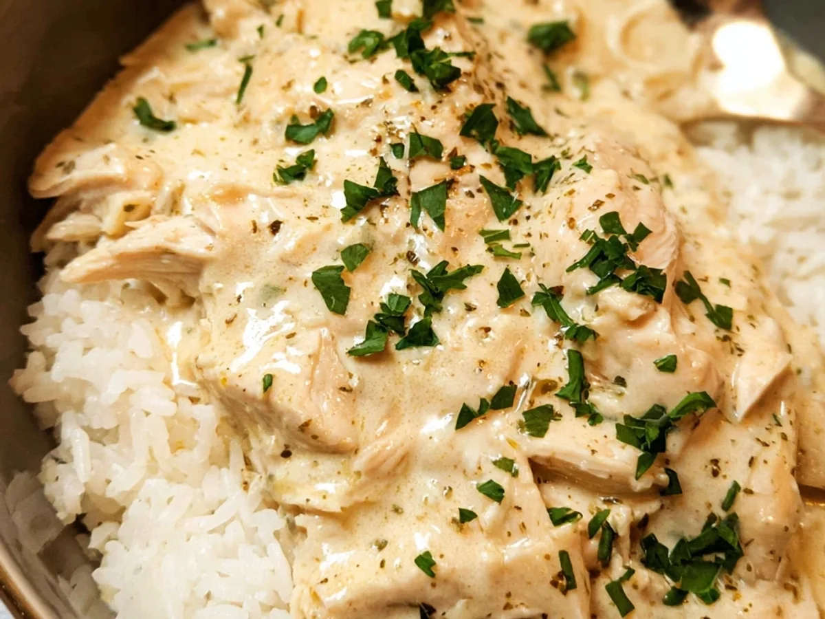 Crockpot Ranch Chicken: Easy, Flavorful Slow Cooker Dinner - Image 1