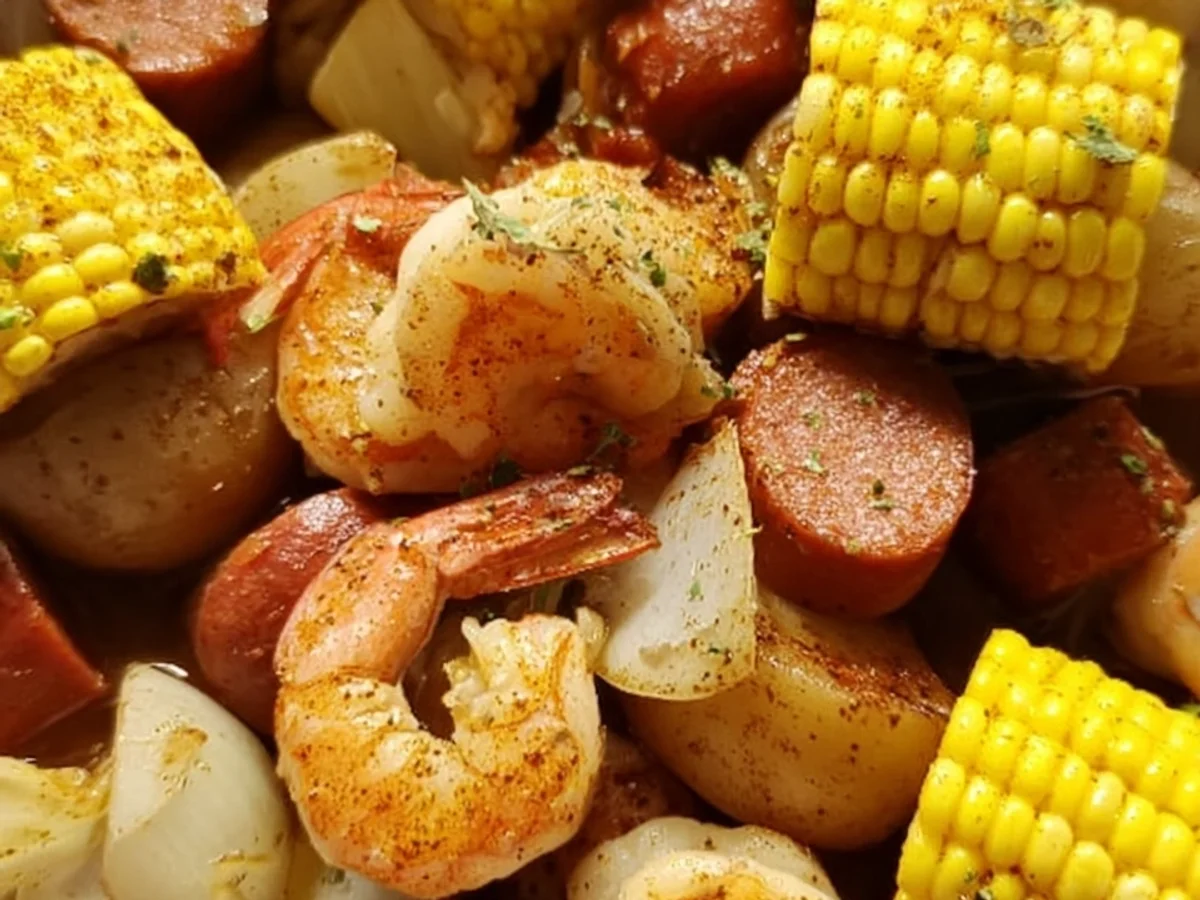 Simple Slow Cooker Shrimp Boil: A Weeknight Delight - Image 2