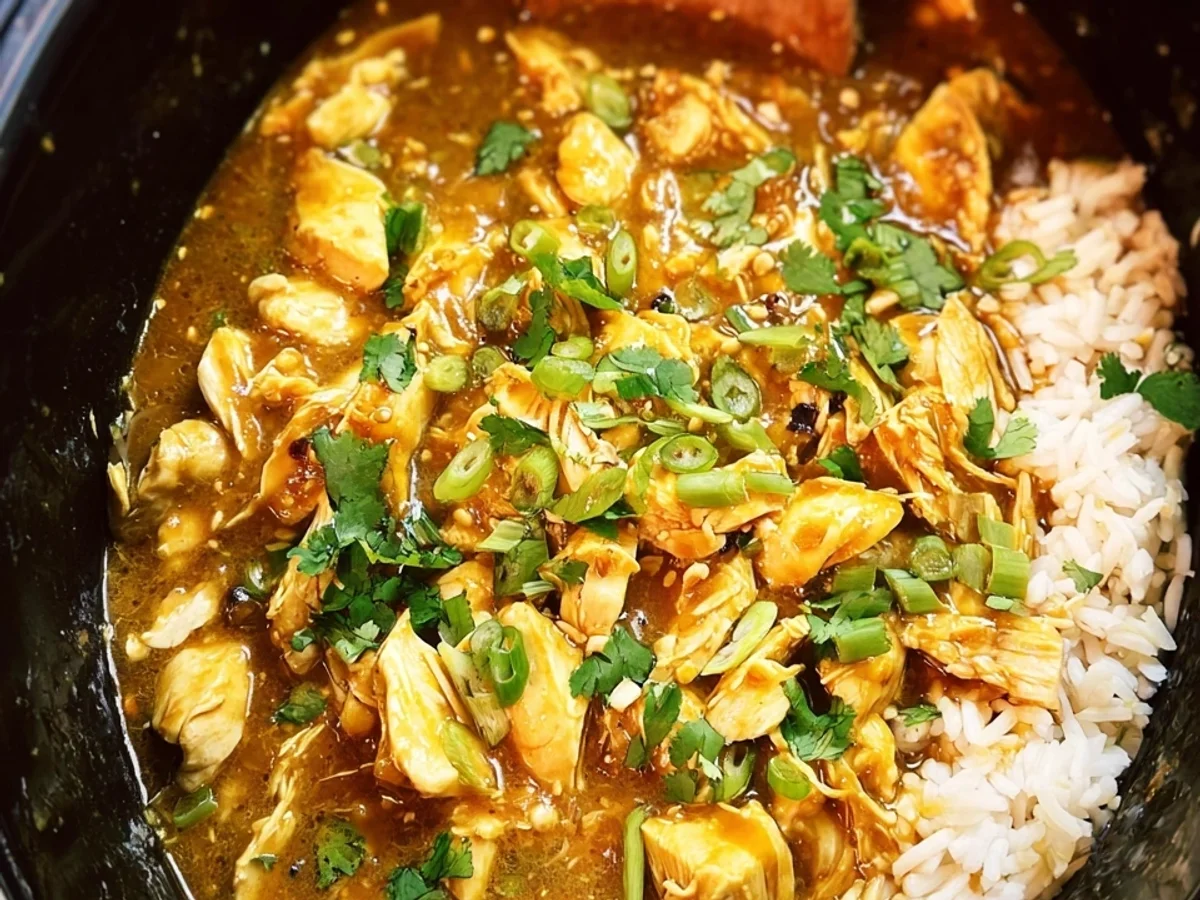 Slow Cooker Peanut Chicken: Easy Weeknight Dinner - Image 1
