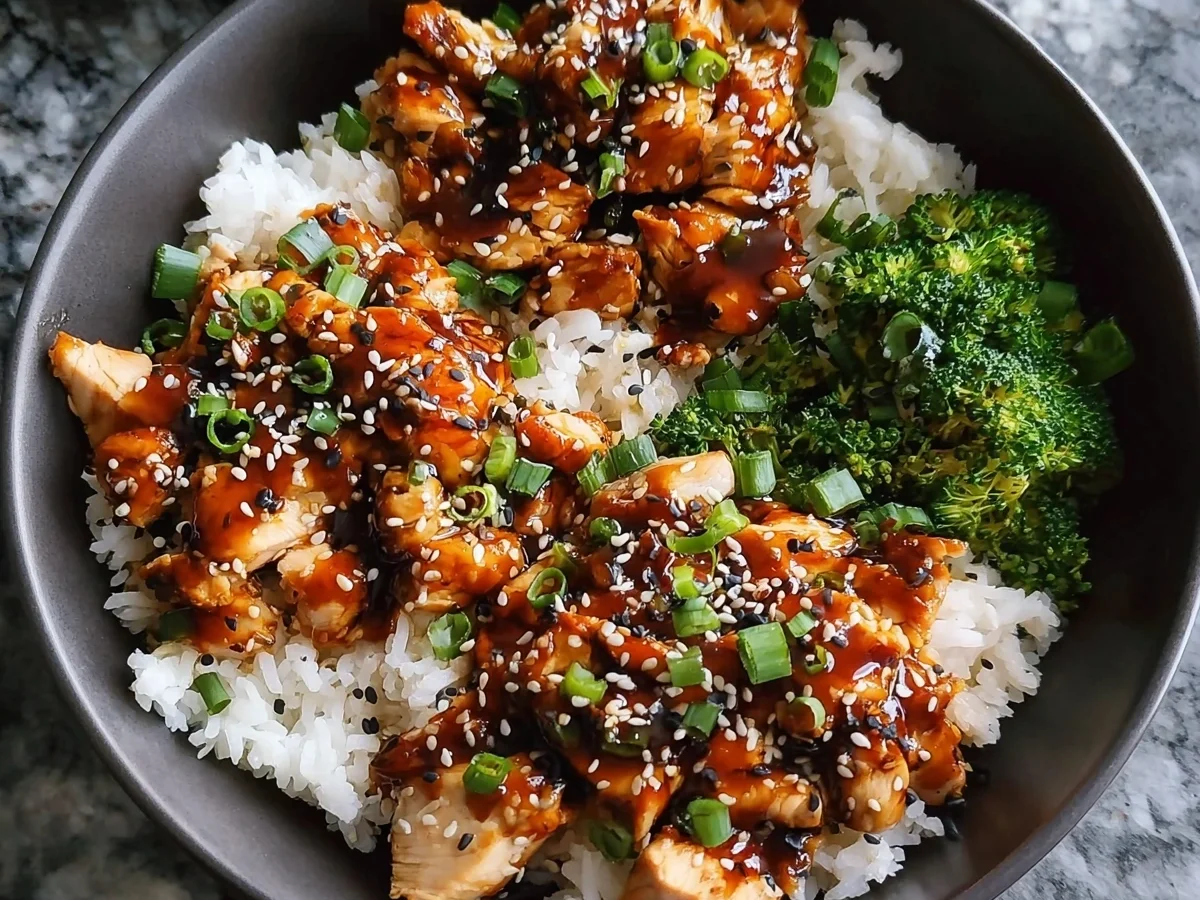 Sticky Chicken Rice Bowls: Quick Weeknight Meal - Image 1
