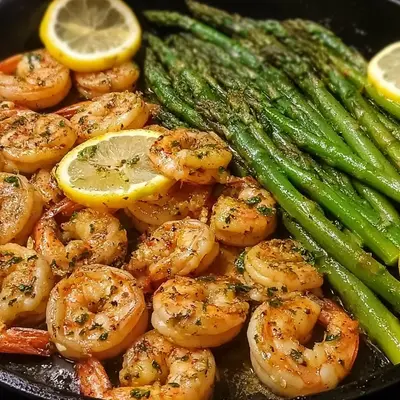 20-Minute Lemon Garlic Shrimp & Asparagus Dinner