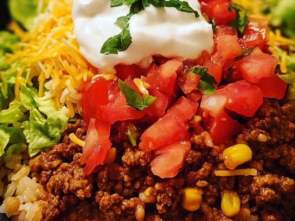 Easy Taco Rice Bowl: Quick Family Dinner Recipe - Featured Image